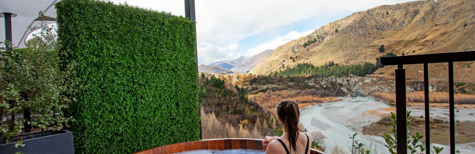 169779 onsen hot pools web 1920px